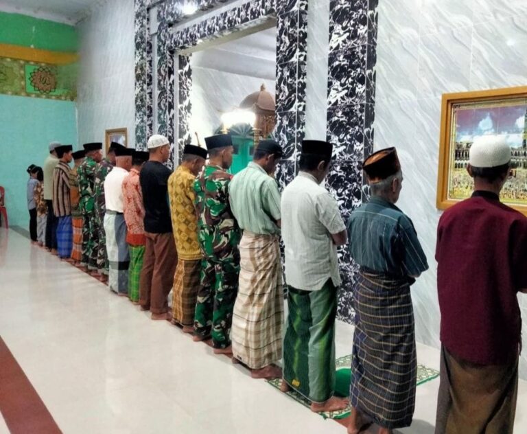 Tingkatkan Imam, Koramil 1426-02/Polsel Laksanakan Safari Sholat Subuh Berjamaah