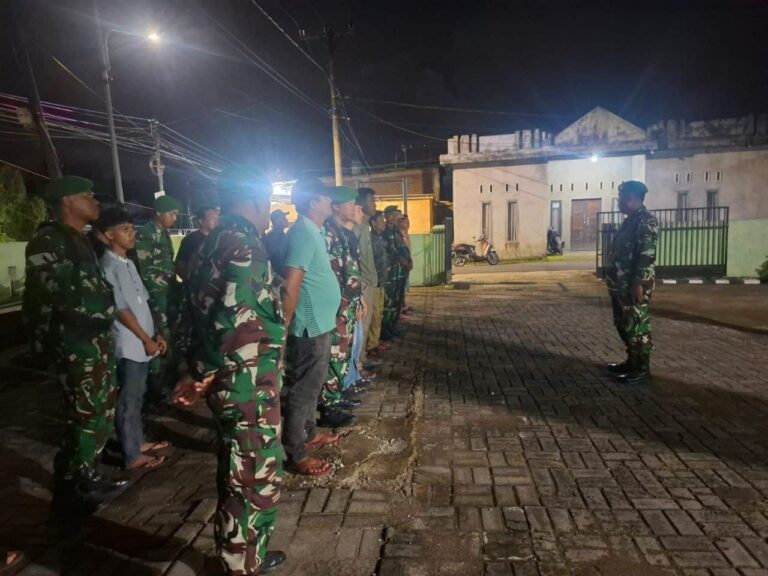 Personel Koramil 1426-04/Galesong Bersama Komponen Pendukung Patroli Bersama