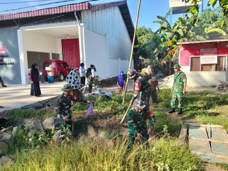 Koramil 1426-03/Galut Bersama Warga Gelar Kerja Bakti, Wujudkan Lingkungan Bersih