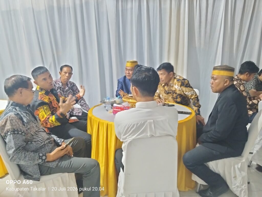 Dandim Takalar Penuhi Undangan Pernikahan Putra Kades Parammata, Hadir Bersama Bupati Maros