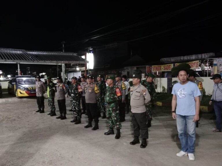 Sinergitas TNI-Polri, Koramil 1426-03/Galut dan Polsek Galut Gelar Patroli Cipta Kondisi