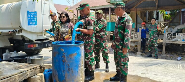 Kodim 1426/Takalar Salurkan Tiga Tangki Air Bersih, Wujud Kepedulian TNI kepada Masyarakat